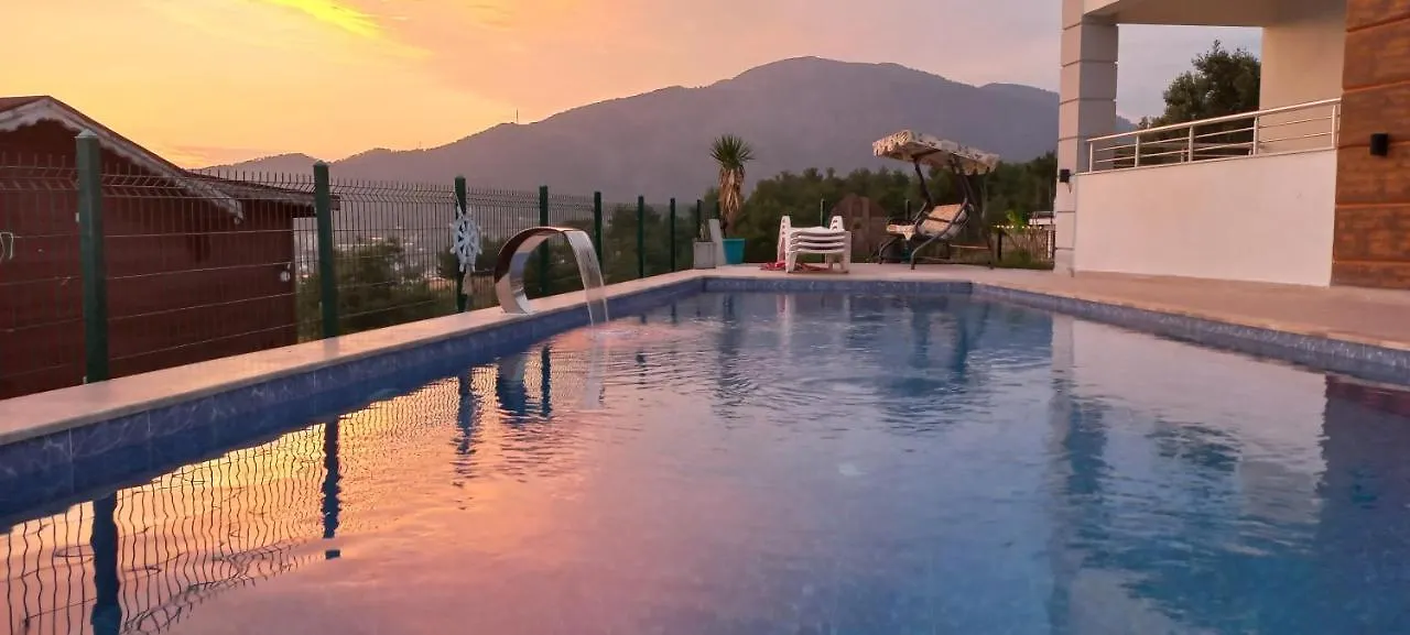 Azize 6 Apartman Fethiye